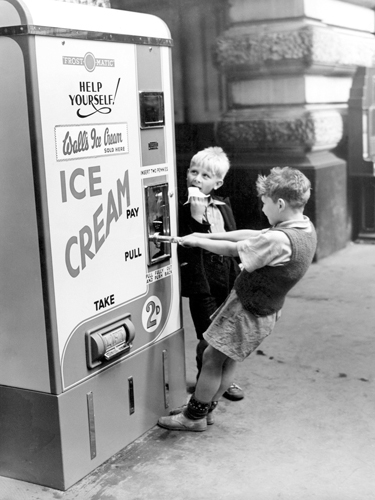 Anonym Walls Ice Cream From Slot Machine Water