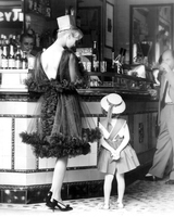 Anonym Woman And Child At Italian Cafe Bar In 1