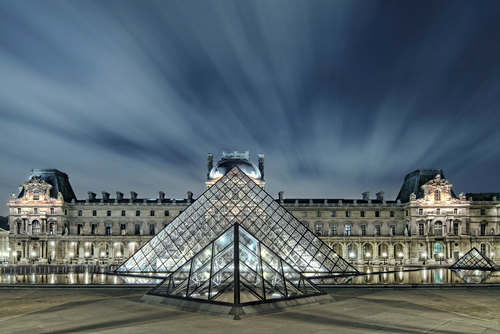 Arnaud Bertrande Pyramide Moderne