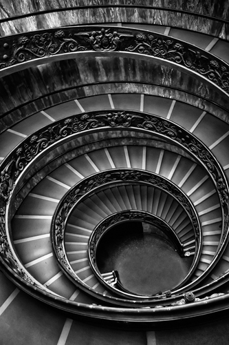 Ronin Roman Staircase Black White