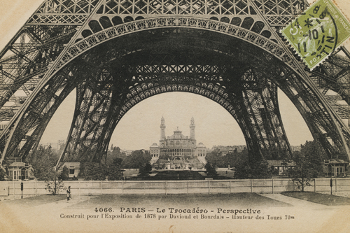 Wild Apple Portfolio La Base De La Tour Eiffel